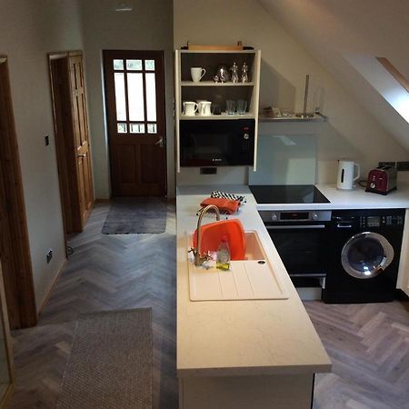 2 Bedroom Furnished Apartment In A Rural Position Stone  Exterior foto
